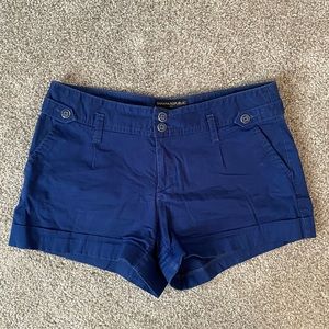 3 for $30 Banana Republic Chino Shorts, Size 4
